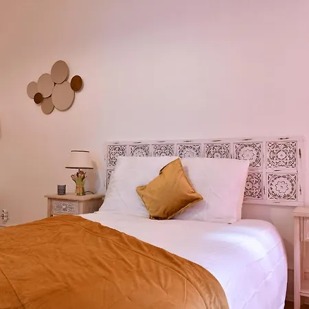 At In - Center Апартаменты *