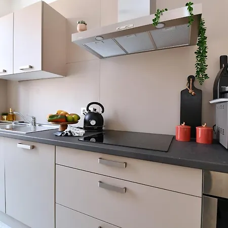 Апартаменты At In - Center