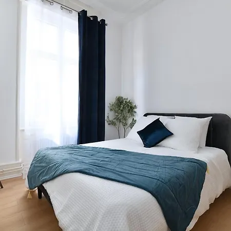 Апартаменты At In - Center *