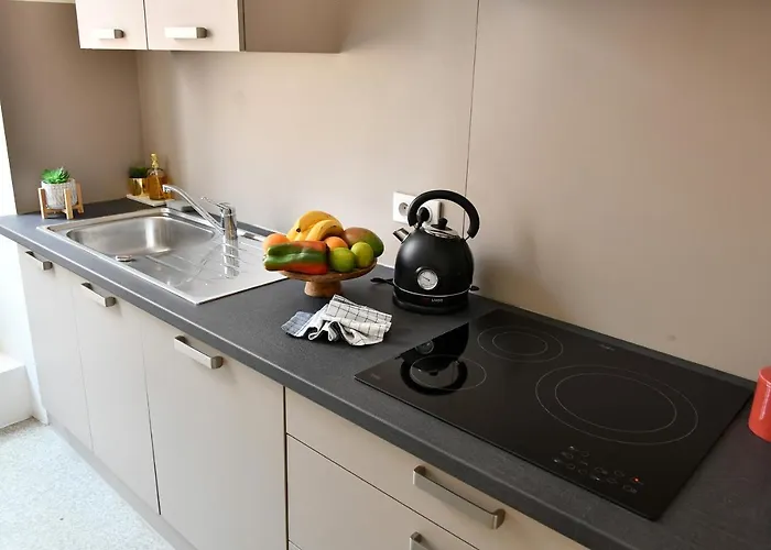 At In - Center * コルマール