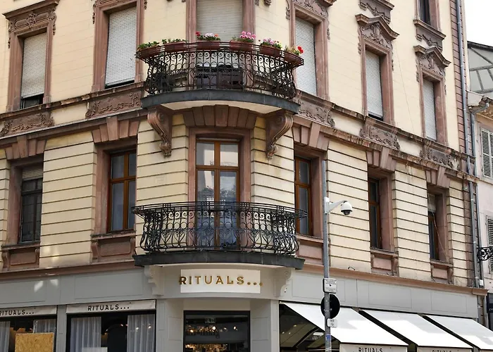 アパート At In - Center コルマール