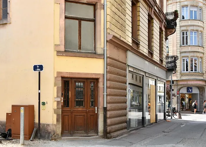 At In - Center Апартаменты