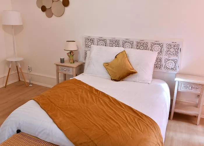 Апартаменты At In - Center *